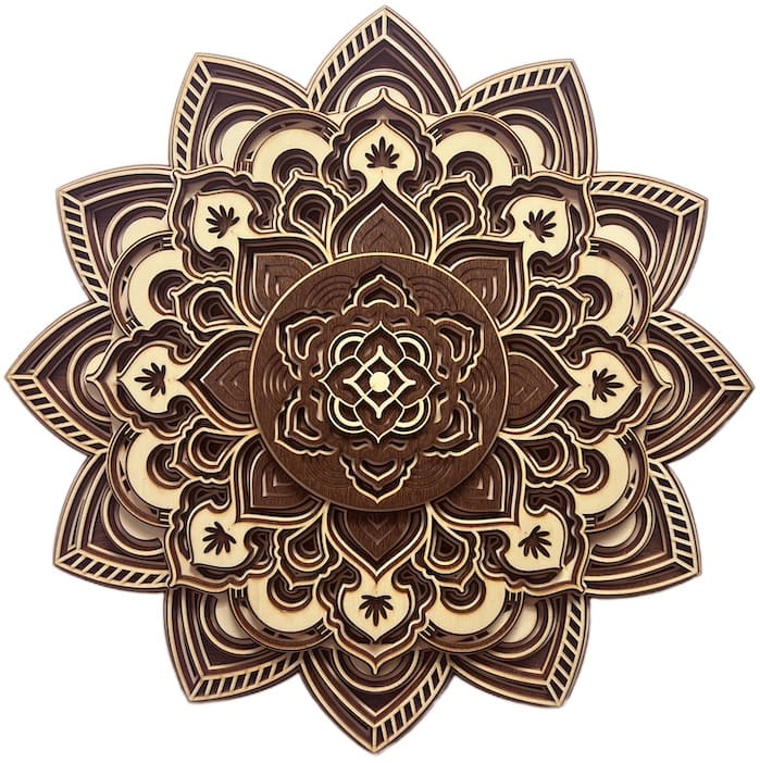 Mandala Rose an der Wand aus Holz 3D handgemachter Wandbehang